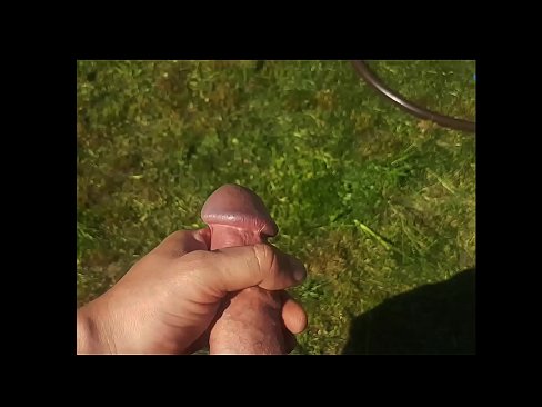 ❤️ Hot hottie får den rosa fitten hennes knullet og kommer med en sprut i en sommerhage ❤ Sludder ved no.com-porn-hat.ru ❌️