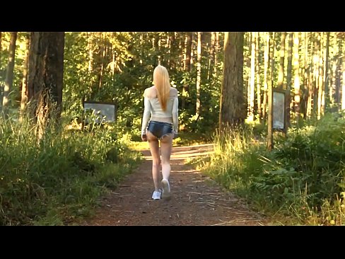 ❤️ Vakker kvinne beveger seg sakte, ikke nakenvideo ❤ Sludder ved no.com-porn-hat.ru ❌️